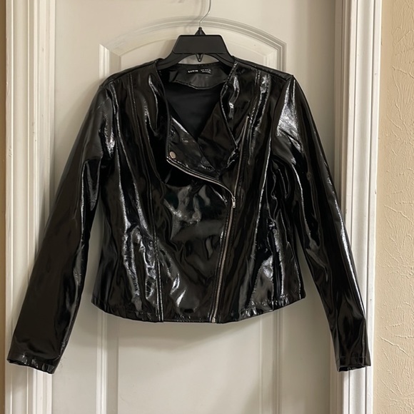 ♻️📸Shein Black Faux PU Leather Zipper Jacket size Medium - Picture 6 of 13